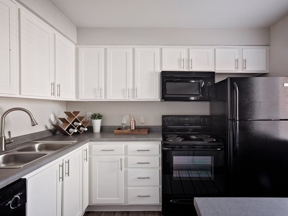 Enclave at Redwood - Photo 2 of 20