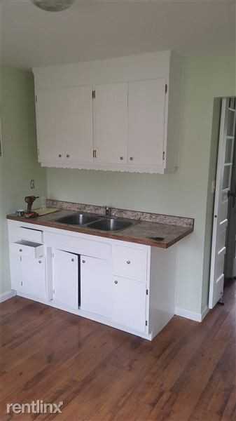 2010 Tackle St - Photo 3 of 13