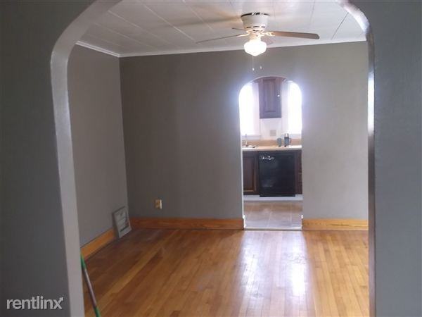 155 Owings St - Photo 3 of 11