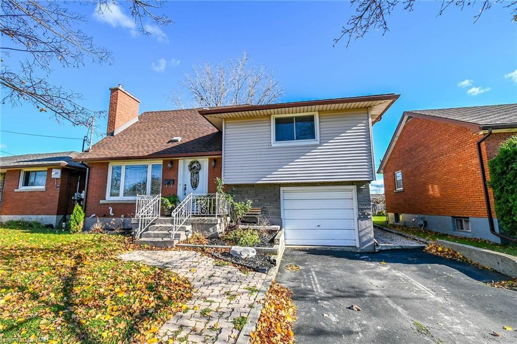 118 Golden Boulevard - Photo 2 of 33