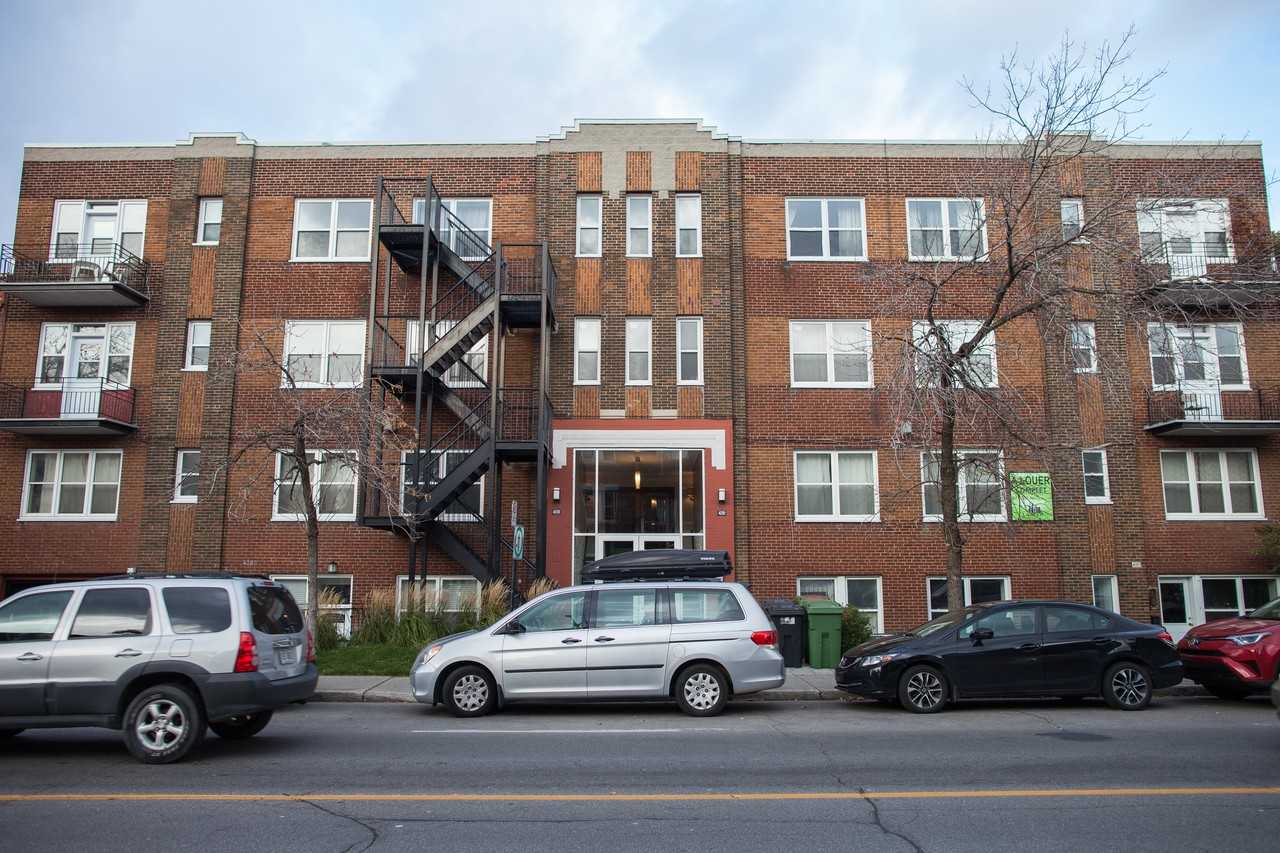 4201 Boulevard Decarie Apartments 4201 Boul Décarie, Montréal, QC H4A