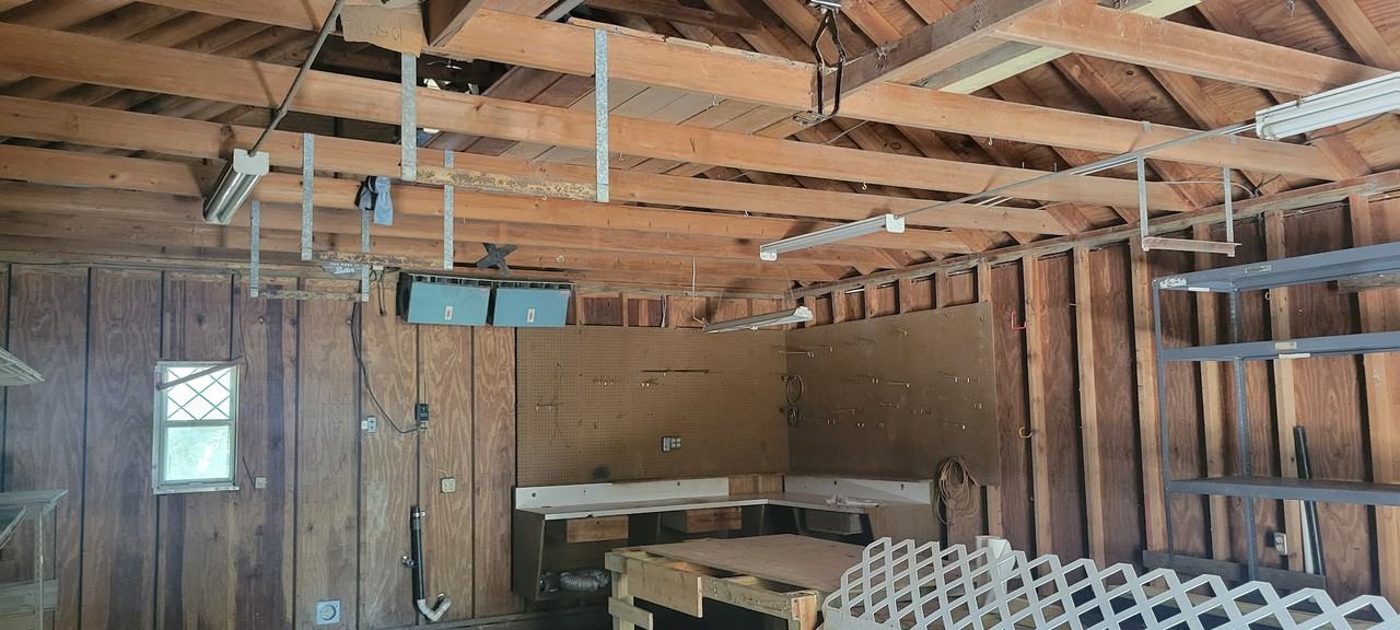14175 Hurricane Dr - Photo 4 of 24