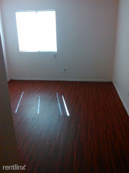 Goldcrest Apartments - Photo 2 of 10