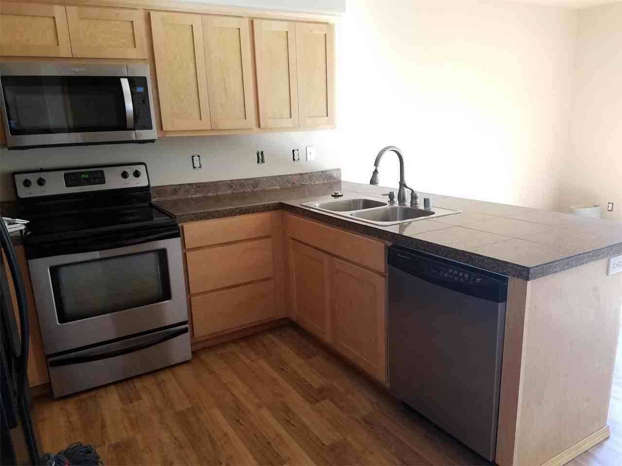 3222 Lombard Ave #1 - Photo 2 of 24