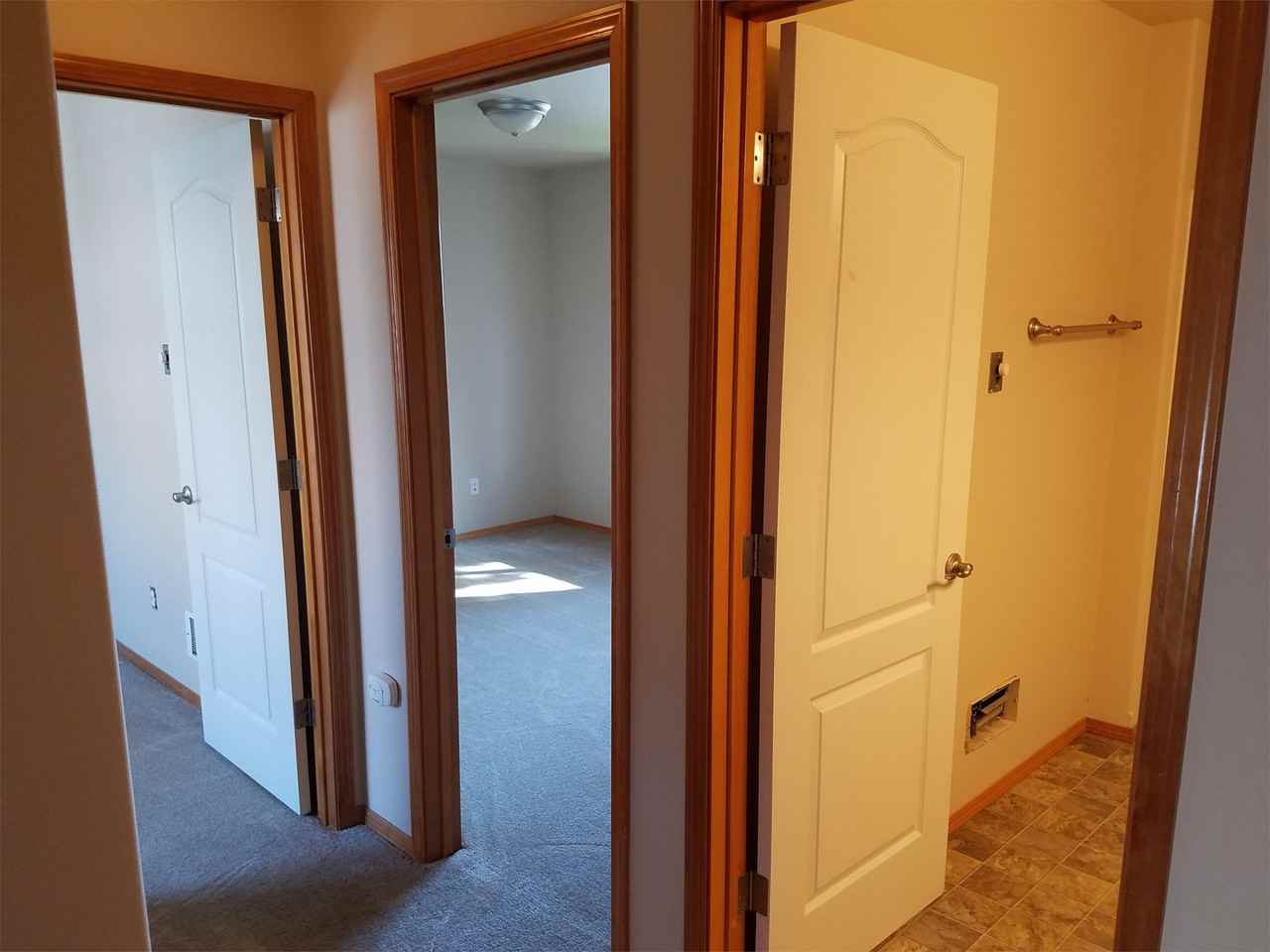 3222 Lombard Ave #1 - Photo 5 of 24