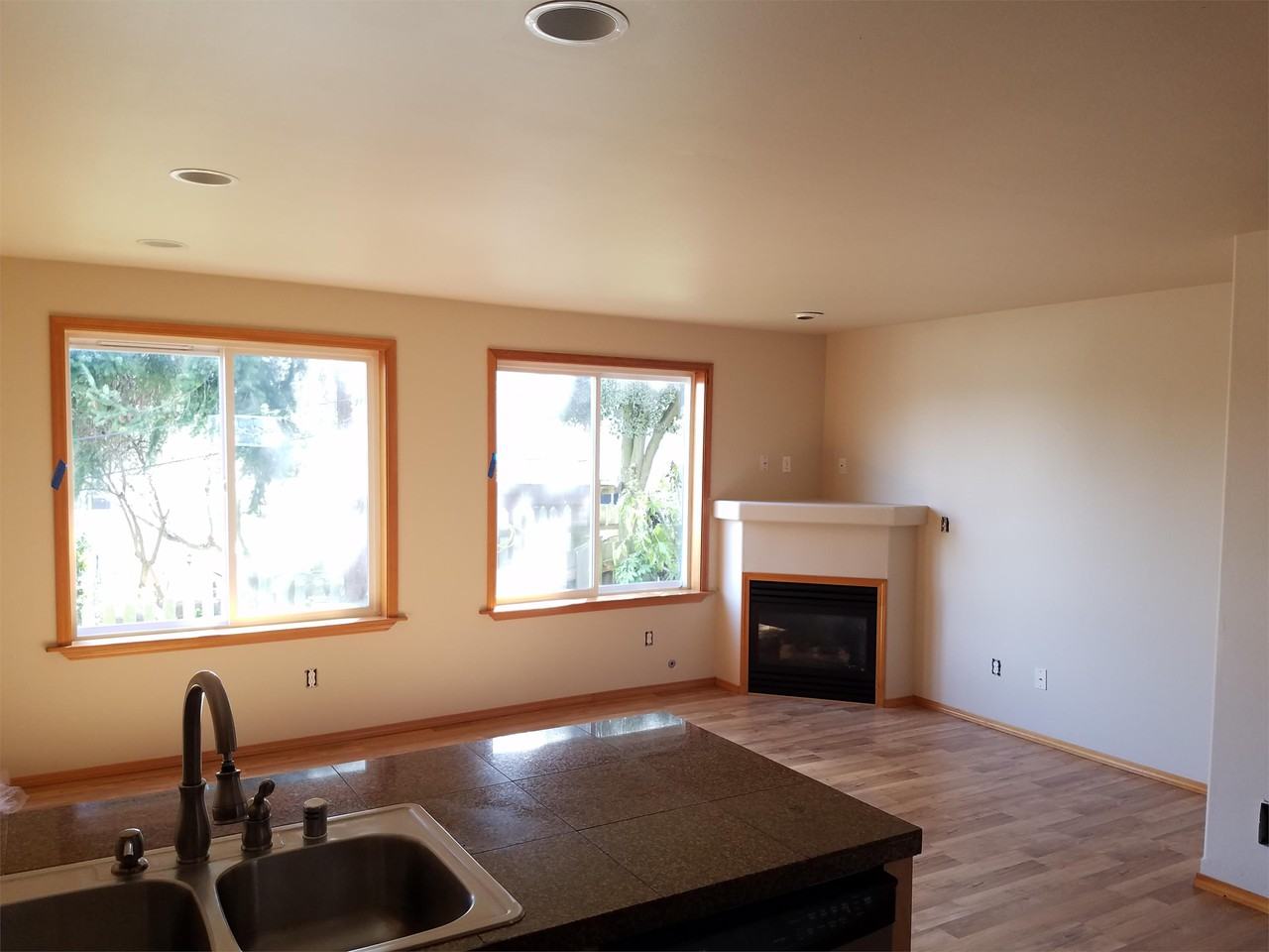 3222 Lombard Ave #1 - Photo 6 of 24