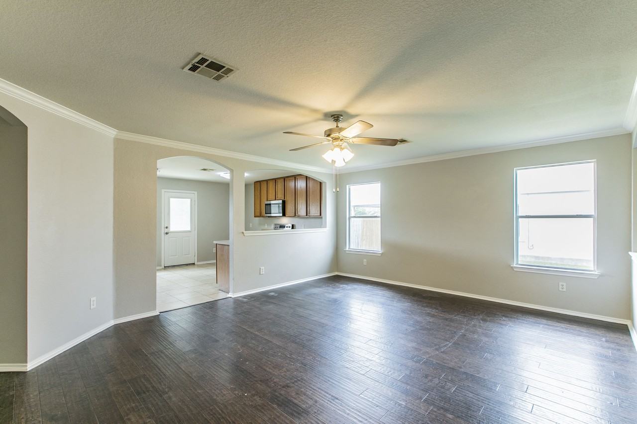 104 Easy St #1 - Photo 2 of 17