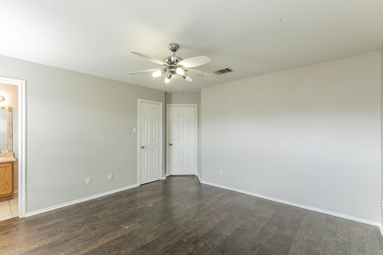 104 Easy St #1 - Photo 7 of 17