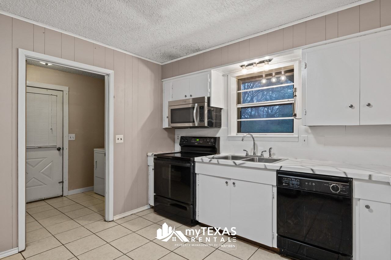 3996 E Us Highway 67 #1 - Photo 3 of 10