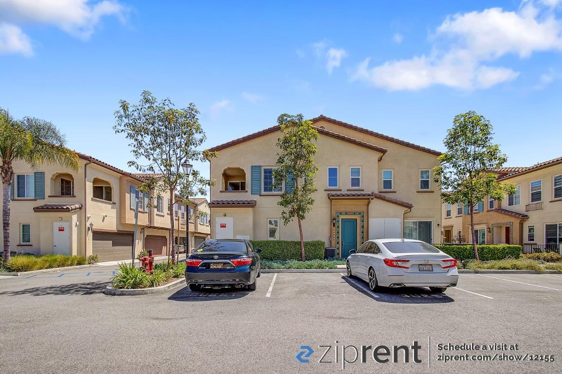 11768 Lakeland Rd - Photo 2 of 20