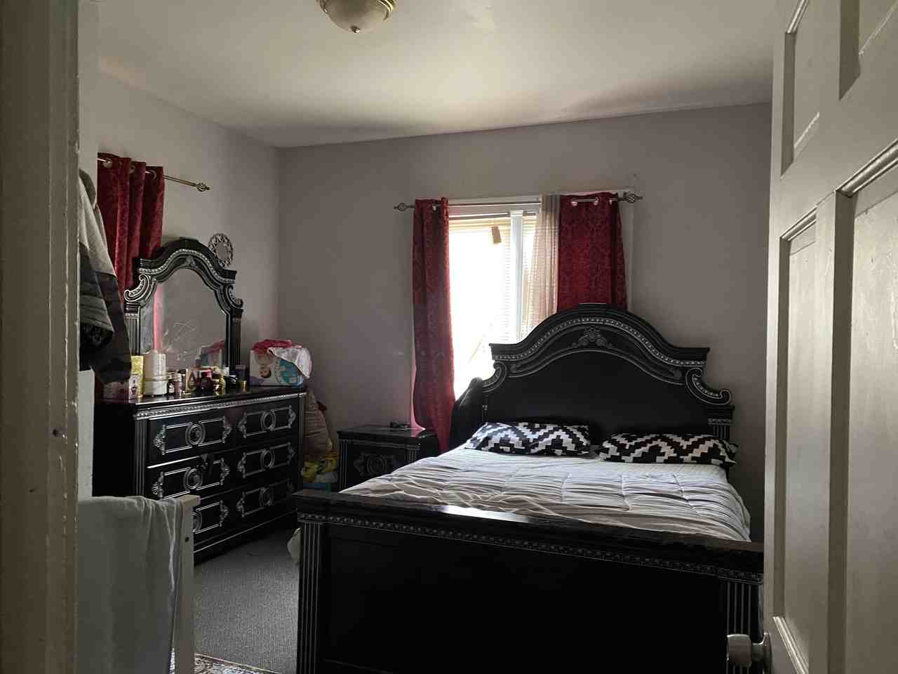 2444 12th Ave S #2 - Photo 3 of 11