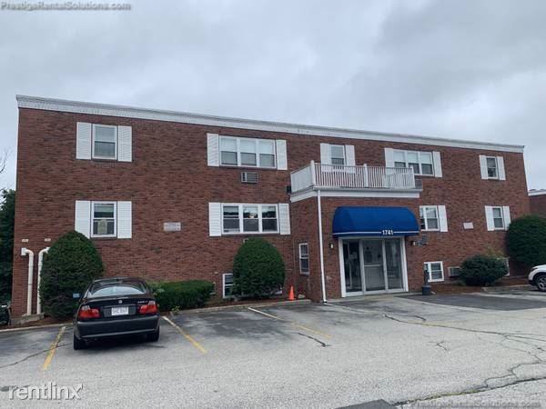 1751 Washington St Apartments in Braintree Highlands, Braintree Town