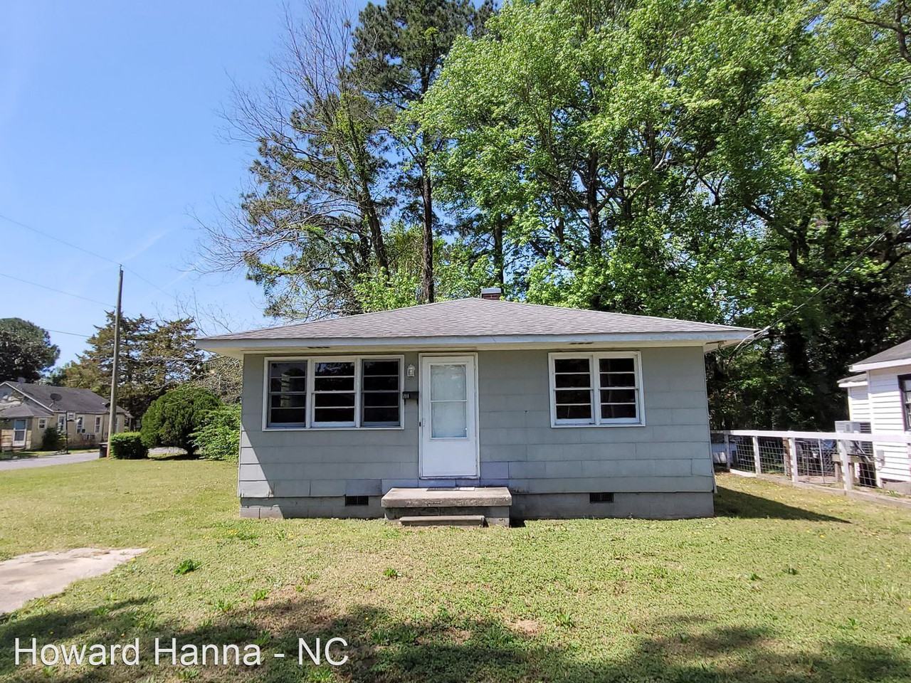 711 Adams St - Photo 2 of 15