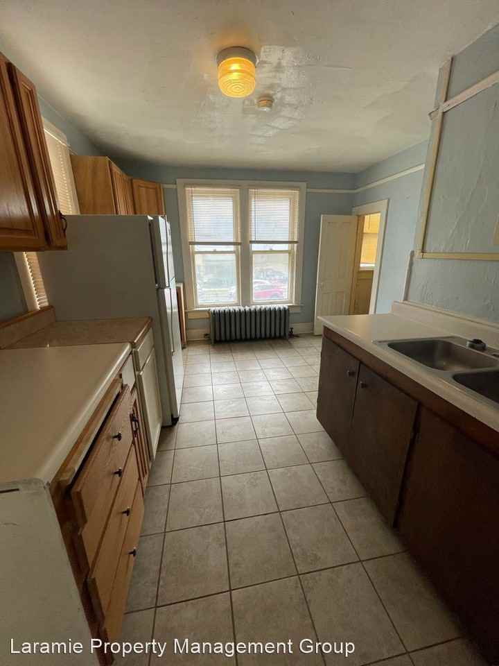 619 S 5th St - Photo 2 of 7