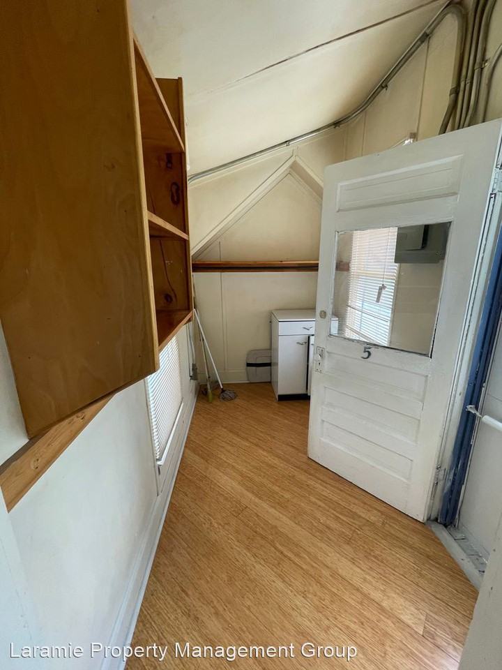 619 S 5th St - Photo 3 of 7