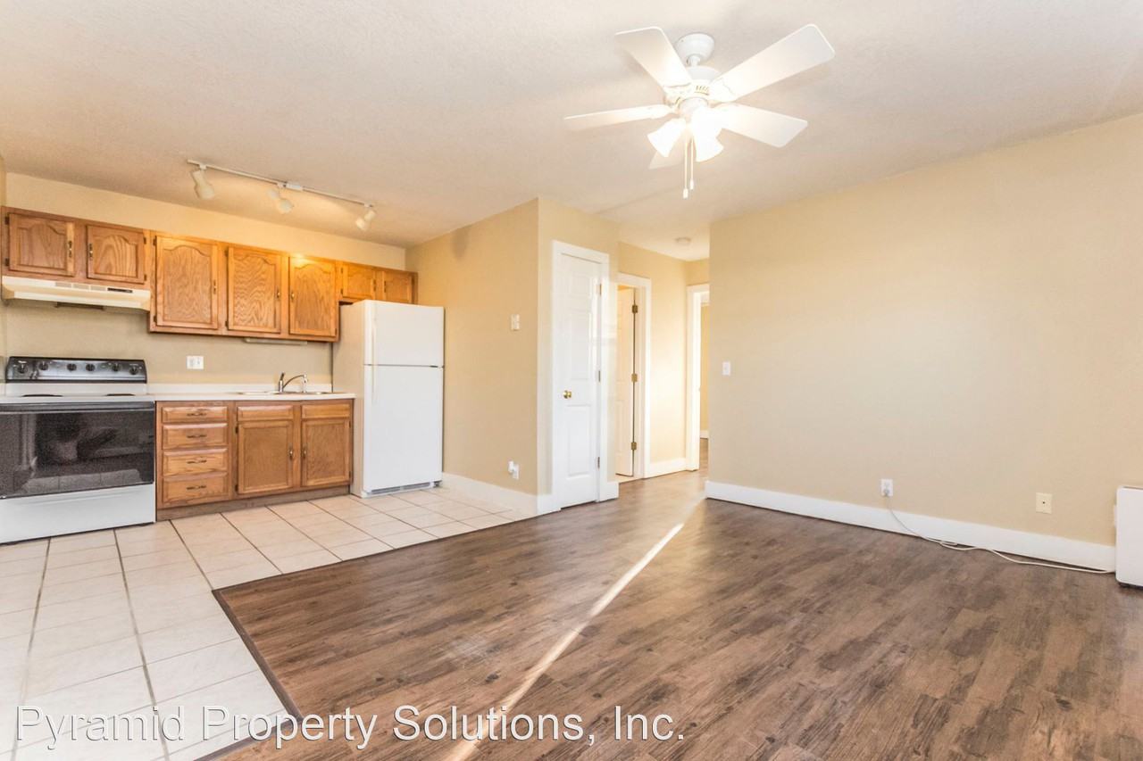 210 W 8th St - Photo 2 of 11