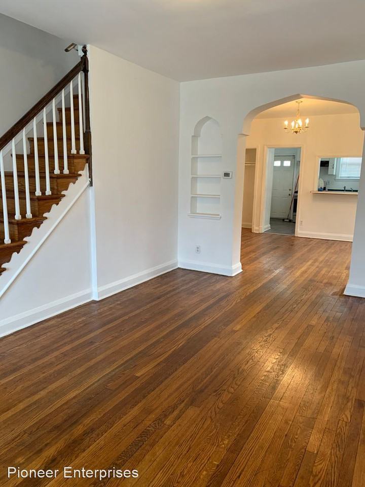 505 E Cold Spring Ln - Photo 3 of 23