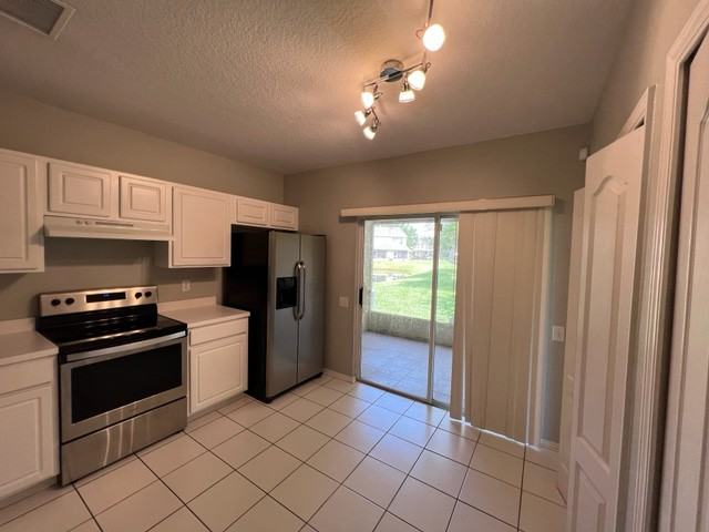 1228 Throckmorton Dr - Photo 7 of 25