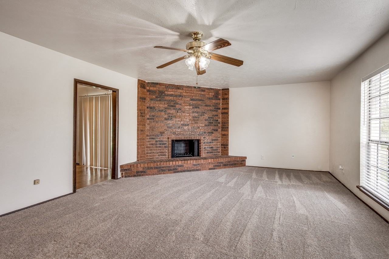 7525 Kingsmill Ter - Photo 3 of 12