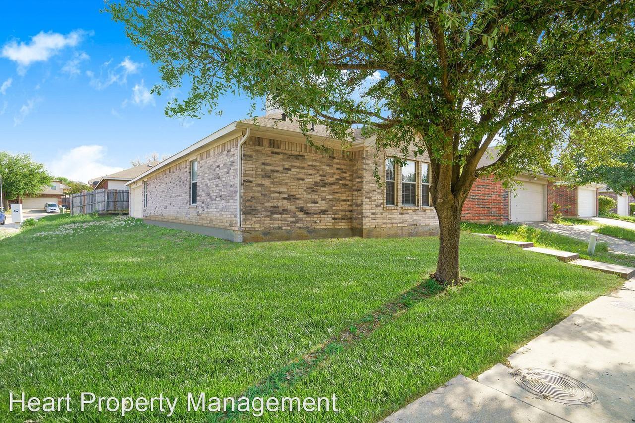 3038 Casa Bella Dr - Photo 2 of 22