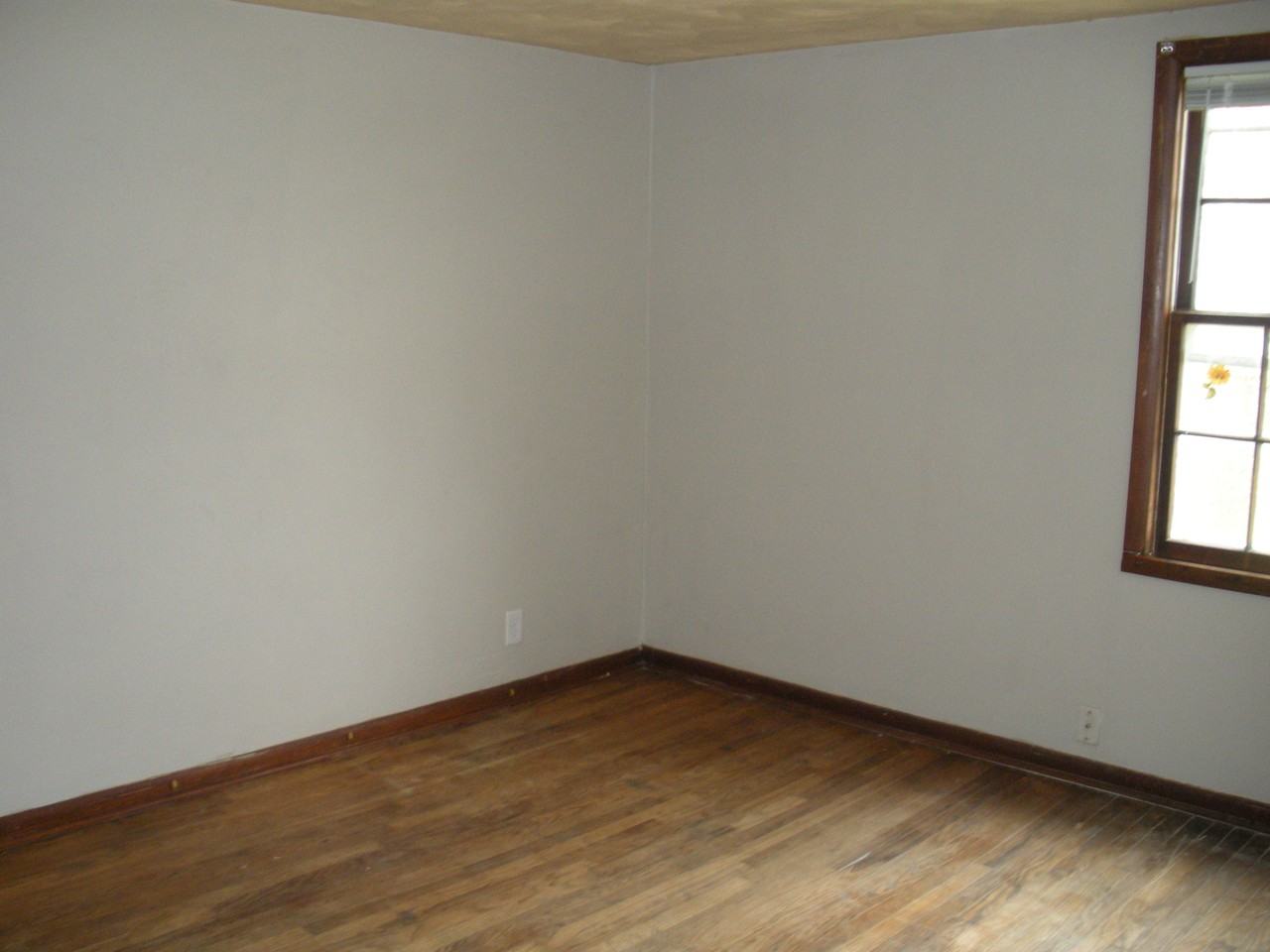 436 Lamplighter Ln - Photo 2 of 14