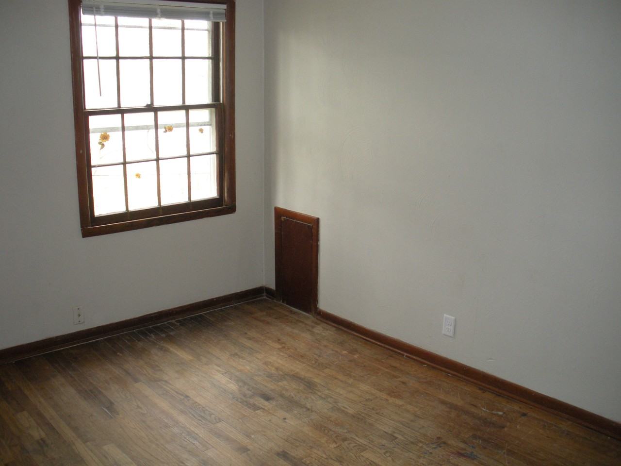 436 Lamplighter Ln - Photo 3 of 14