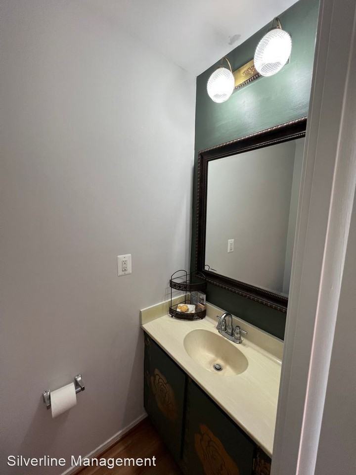 15939 15939 Yukon Lane Montgomery County - Photo 3 of 36