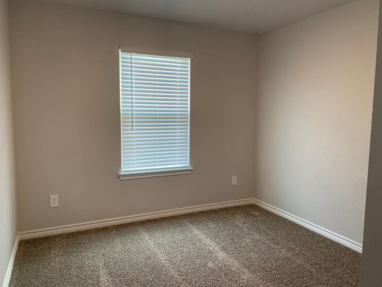 2329 2329 Restful Lane - Photo 2 of 13