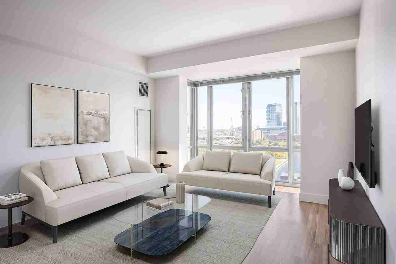 Elevate - Photo 2 of 27