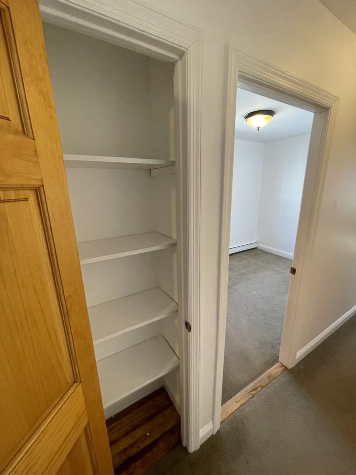 69 69 48 Juniper Blvd S #1stFL - Photo 2 of 17