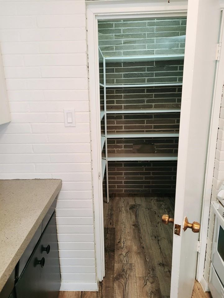 1910 Main St #6 - Photo 6 of 7