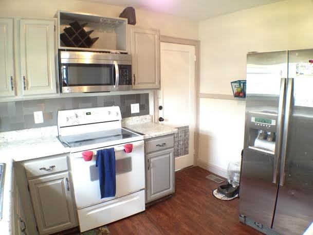 3617 Sharpley Ave - Photo 2 of 11