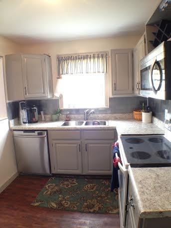 3617 Sharpley Ave - Photo 3 of 11