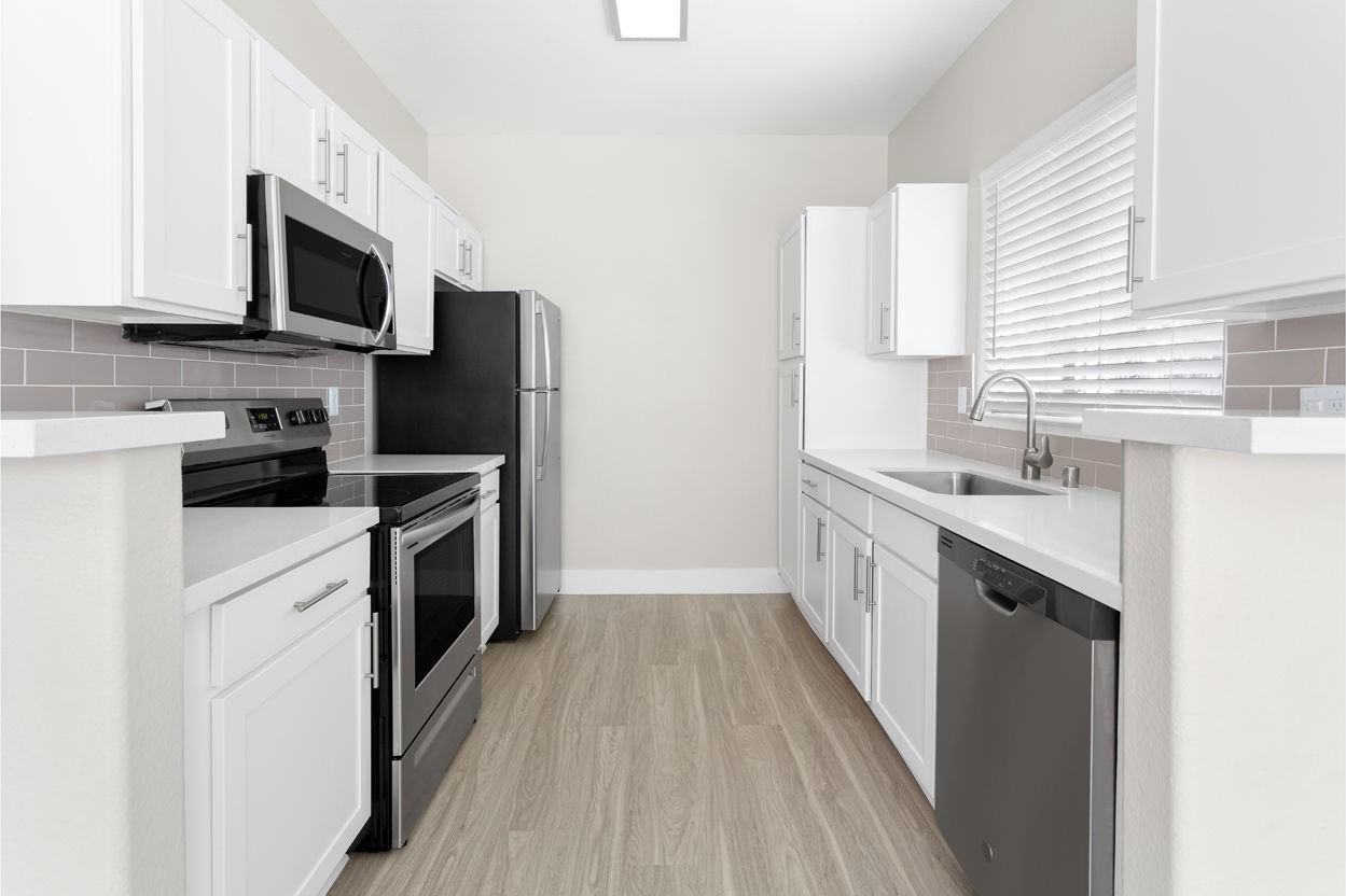 FireSkye - Photo 4 of 24