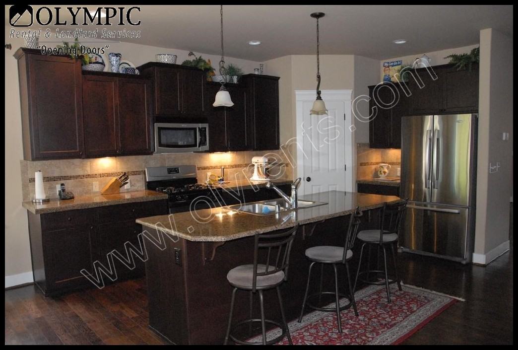 4407 Freemont St NE - Photo 2 of 8