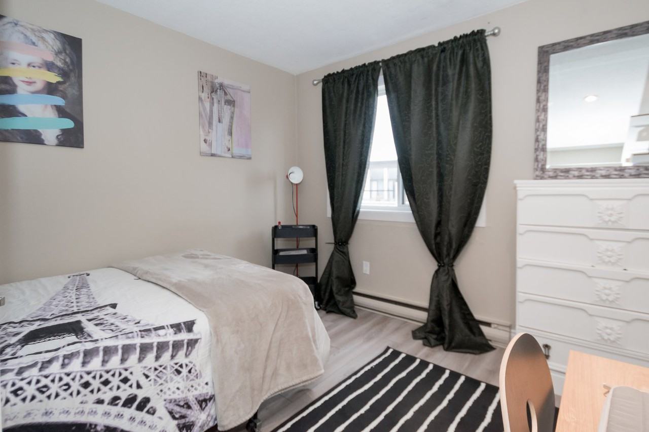 1036 Falgarwood Drive - Photo 2 of 11