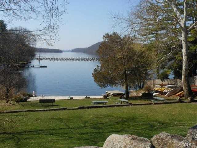 38 Sherry Ln - Photo 2 of 18