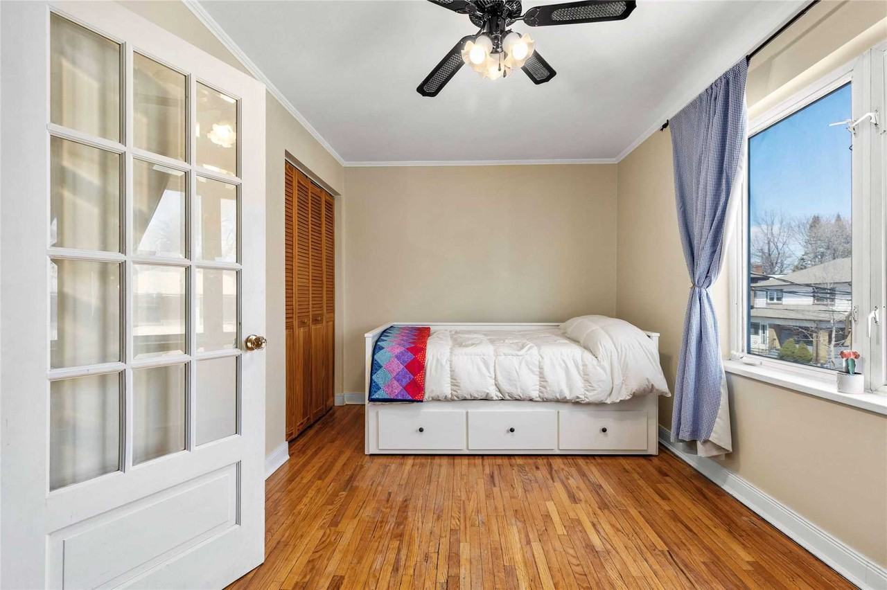 34 Runnymede Road - Photo 2 of 11