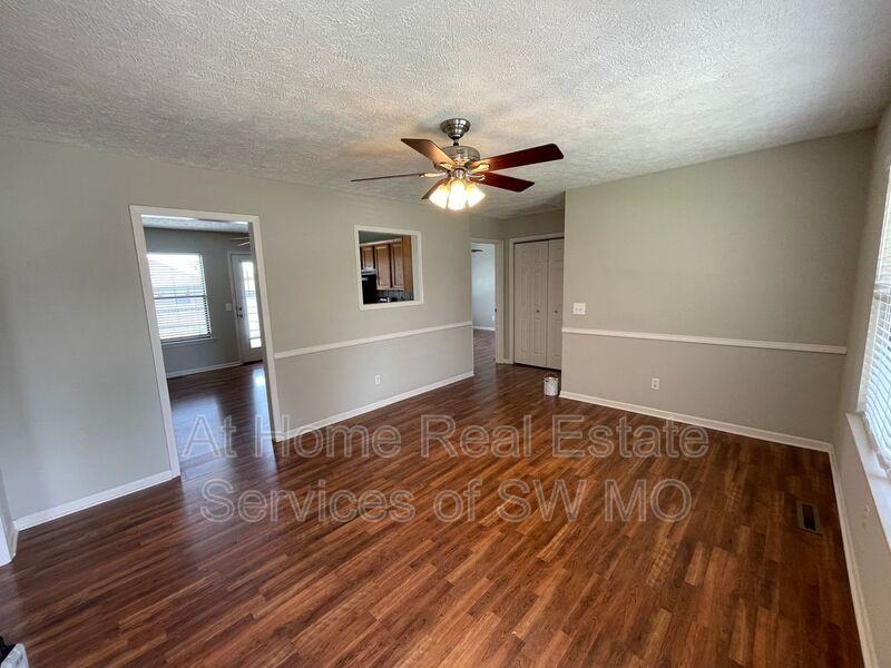 609 E Sunset Ave - Photo 2 of 12