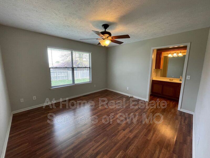 609 E Sunset Ave - Photo 6 of 12