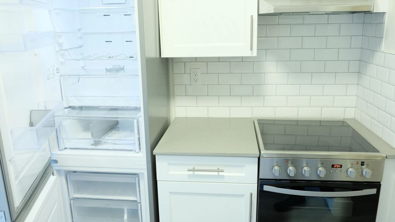 360 E. 14 - Photo 2 of 10