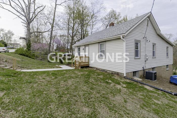 3463 Ludlow Ave - Photo 3 of 29