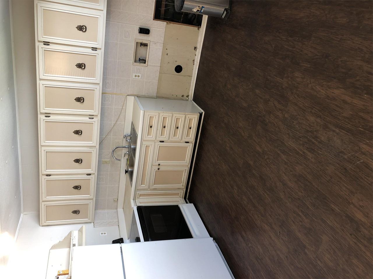 117 N Olive St - Photo 2 of 8