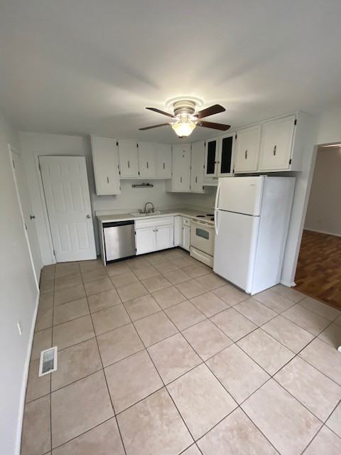 110 Teakwood Ln #1 - Photo 3 of 13