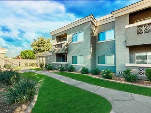 1464 S Stapley Dr - Photo 2 of 15