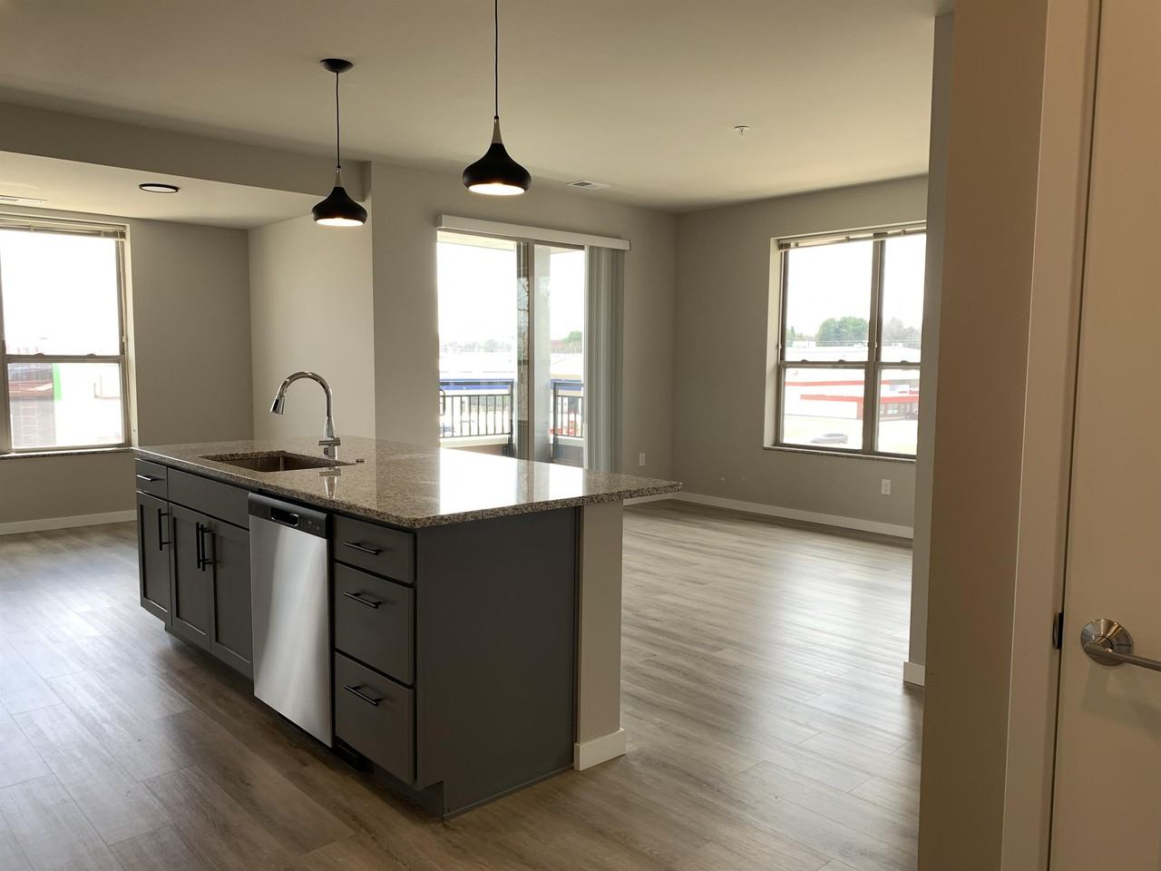 4612 Hammersley Rd #129