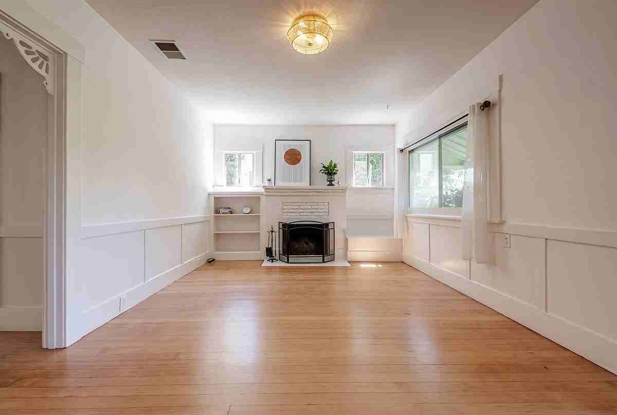 904 Beaver St - Photo 3 of 44