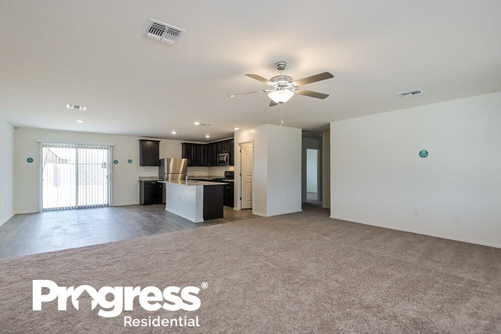 7533 W Morocco Pl - Photo 3 of 21