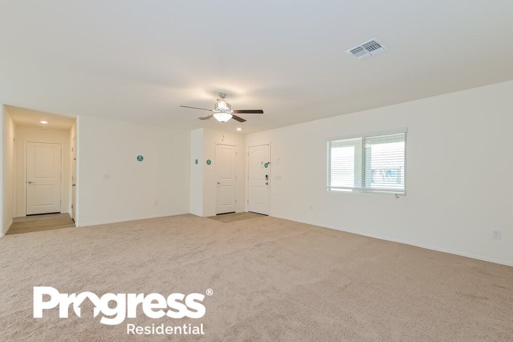 7512 W Morroco Pl - Photo 3 of 21