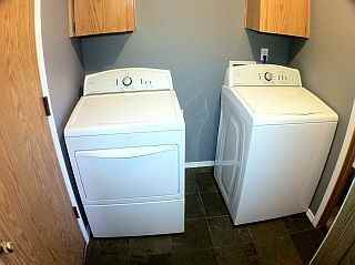 623 SE 4th St - Photo 2 of 14